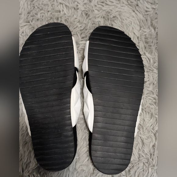 REBECCA MINKOFF Women's White PU Tammi Slides - Picture 4 of 8